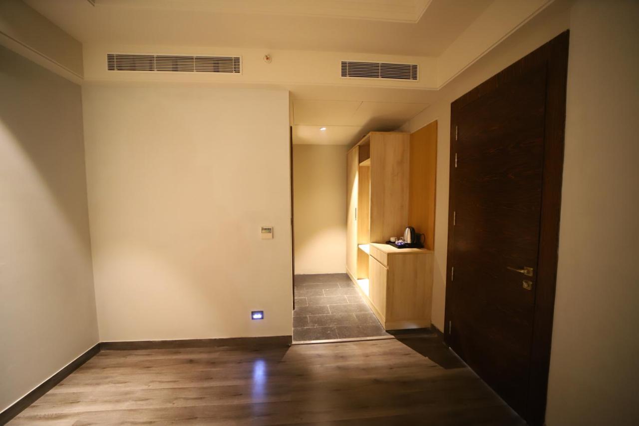 Hotel Abha Grand Alīgarh Exterior foto